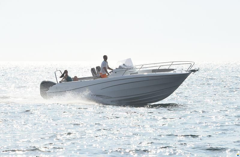 Jeanneau CAP CAMARAT 7.5 CC