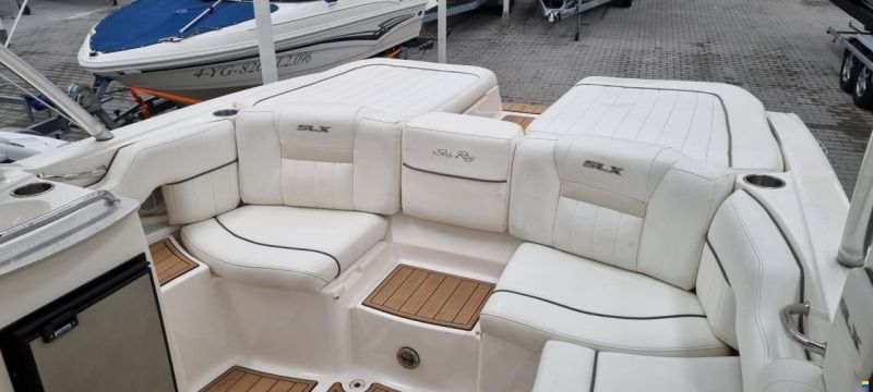Sea Ray 250 SLX