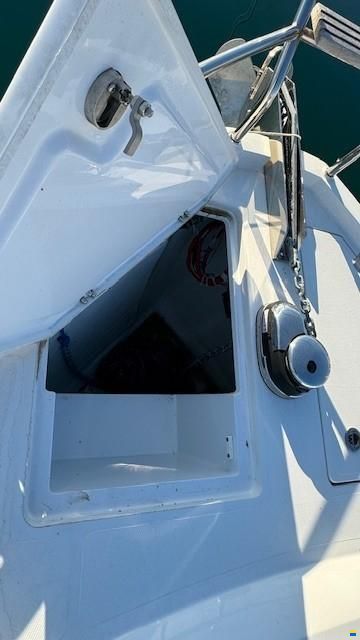 Sealine S 335