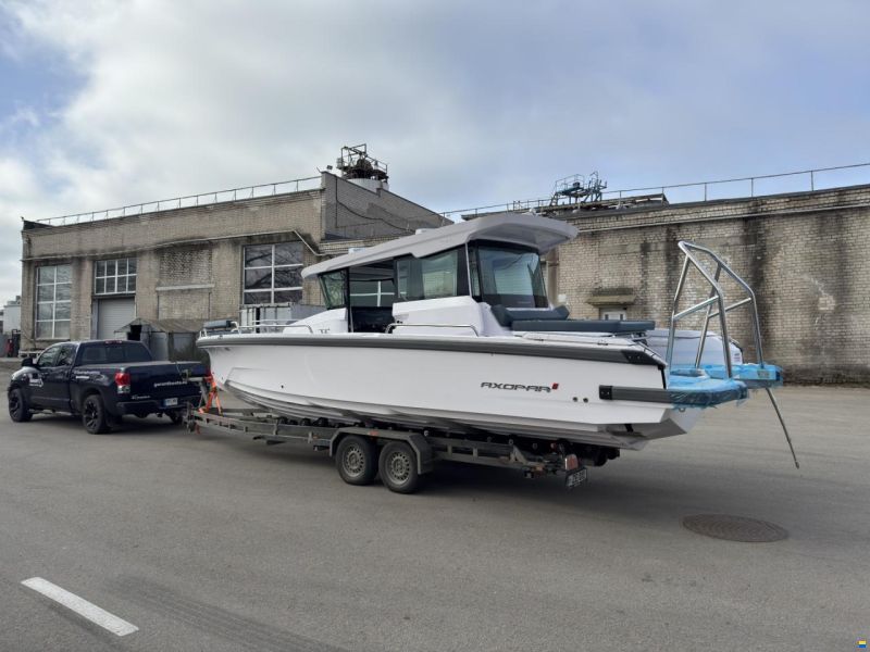 Axopar 29 XC Cross Cabin