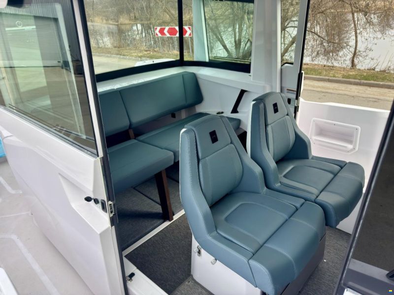 Axopar 29 XC Cross Cabin