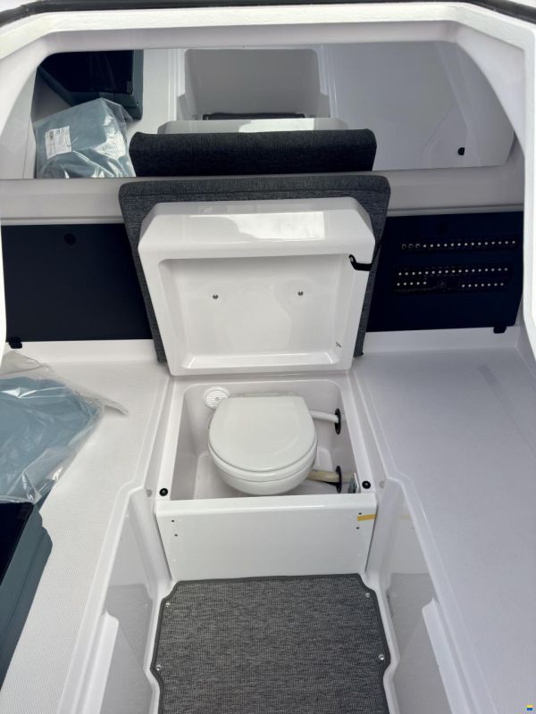 Axopar 29 XC Cross Cabin