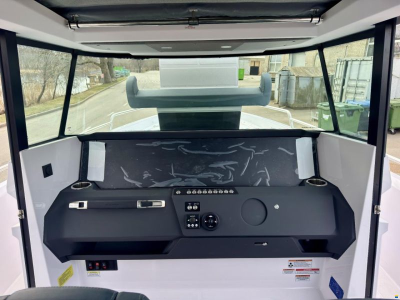 Axopar 29 XC Cross Cabin