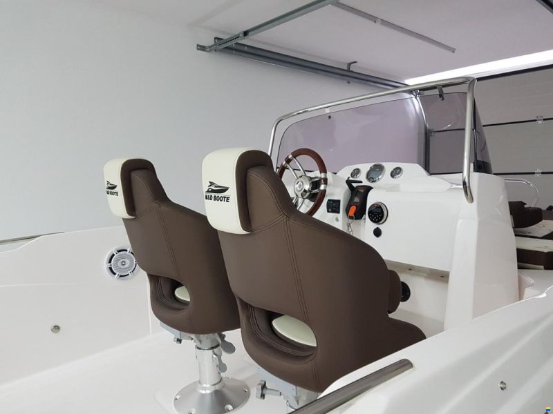 M&D Boote MD 560 Open