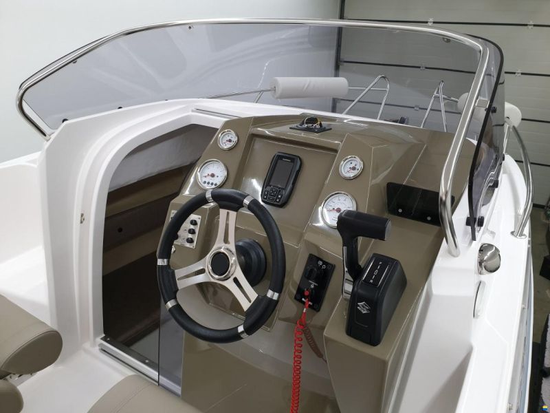 M&D Boote MD 565 Sundeck