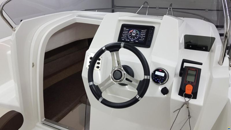 M&D Boote MD 565 Sundeck