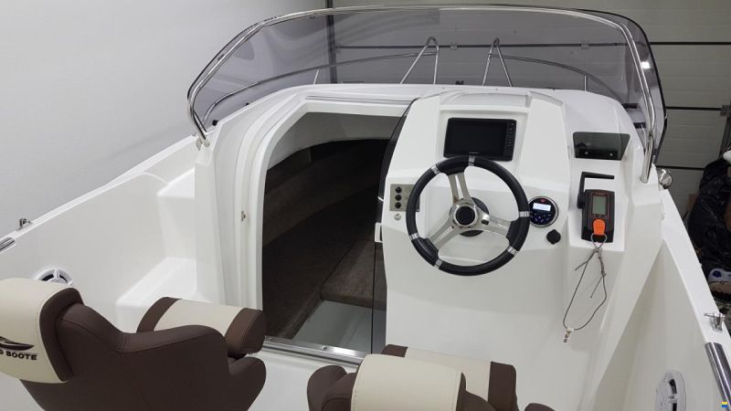 M&D Boote MD 565 Sundeck