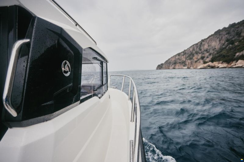 Parker 700 Pilothouse