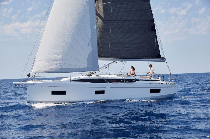 Bavaria C38
