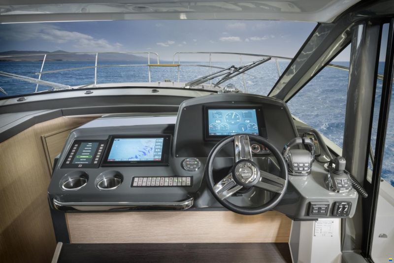 Bavaria R40 Coupe
