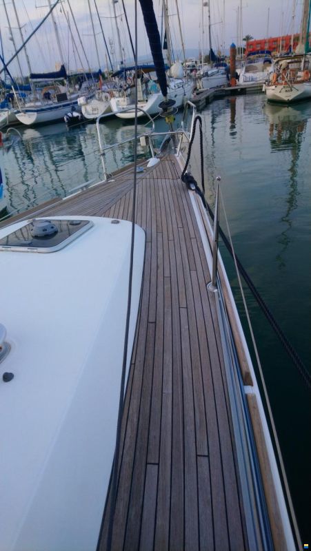 Beneteau Oceanis 43