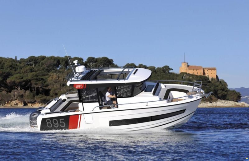 Jeanneau 895 Merry Fisher Sport