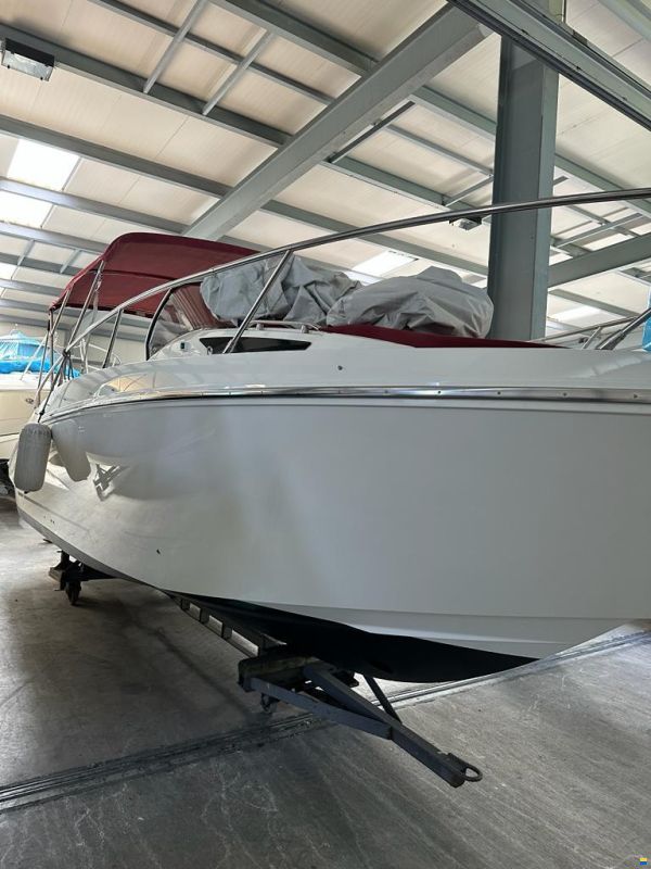 Cranchi Endurance 30