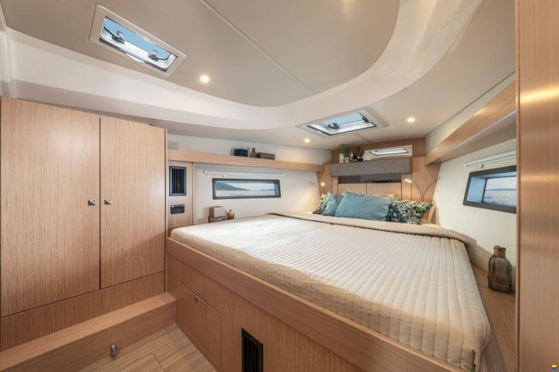 Bavaria C 42