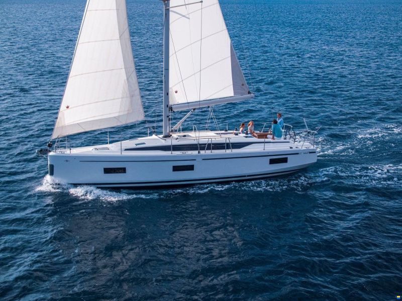 Bavaria C 42