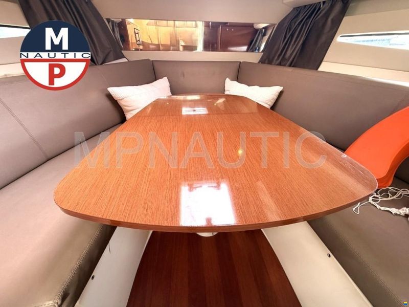 Jeanneau LEADER 8