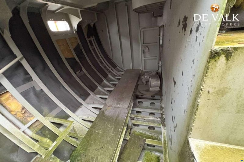 Trintella 82AD hull