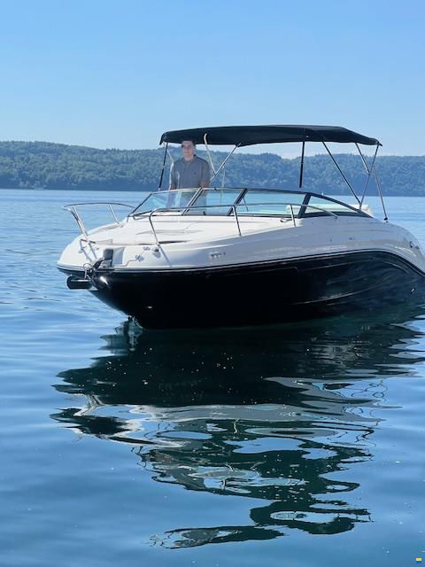 Sea Ray 230 SSE