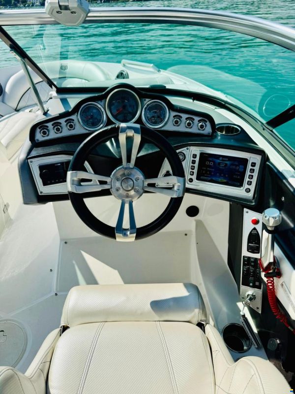 MasterCraft X10 / 210