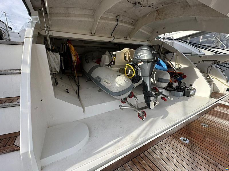 Sunseeker Predator 82