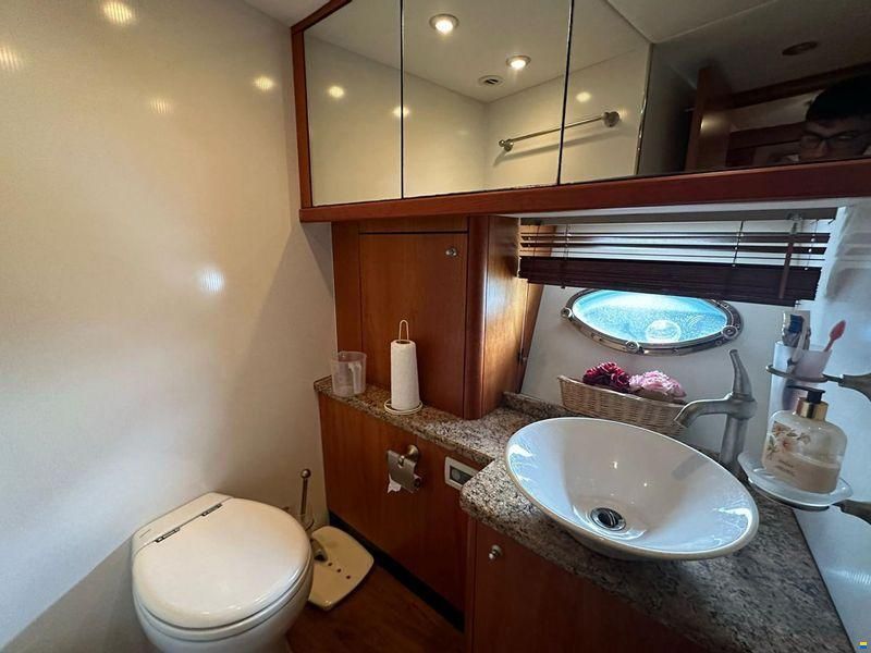Sunseeker Predator 82