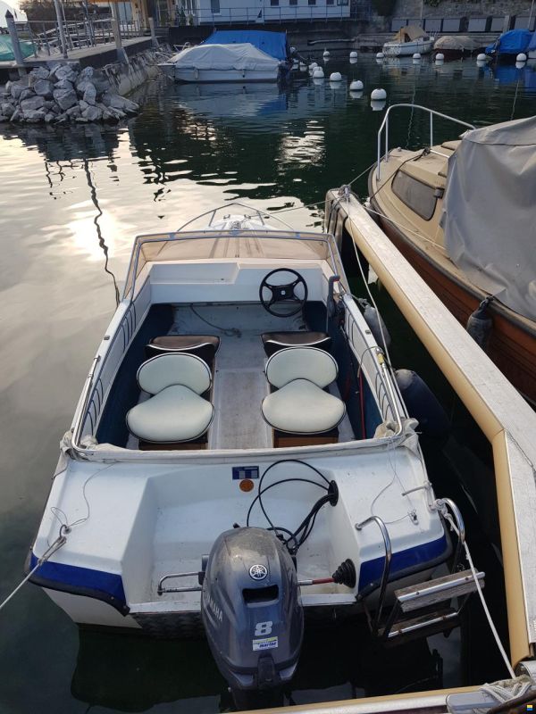 boat 402s launch date