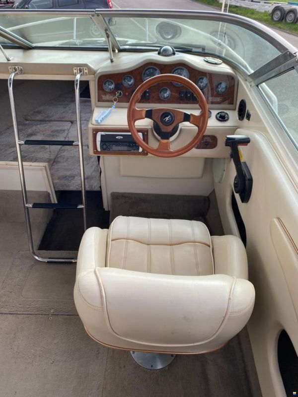 Sea Ray 200 OV Select