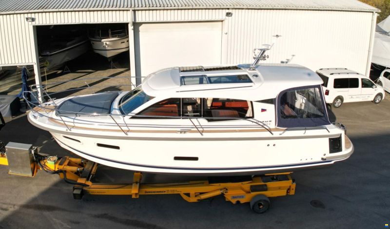 Nimbus 305 Coupe