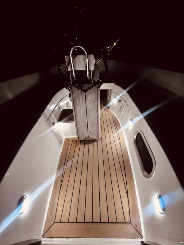 Imexus 28 Powersailer
