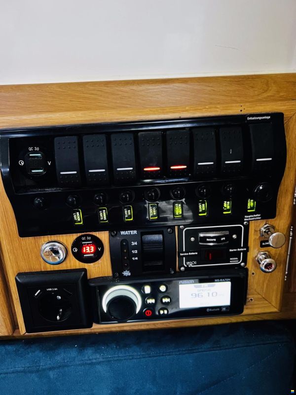 Imexus 28 Powersailer