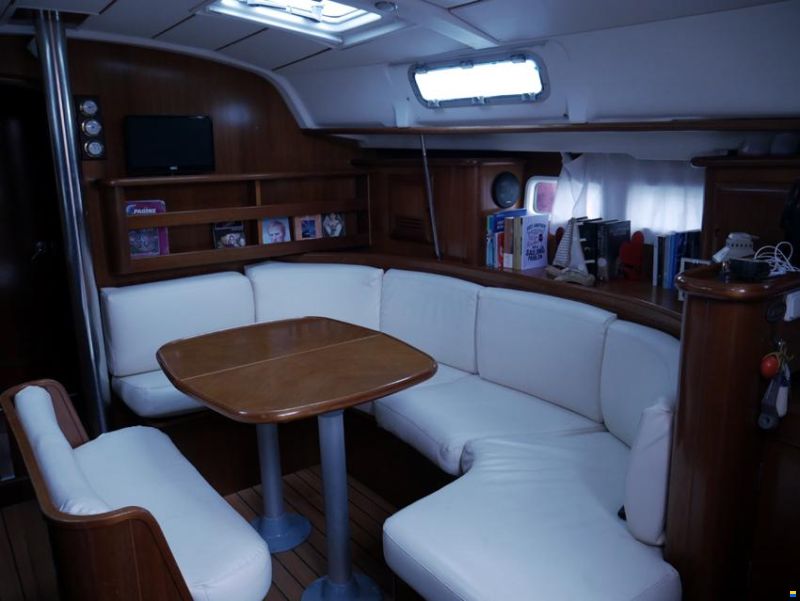 Beneteau Oceanis Clipper 411