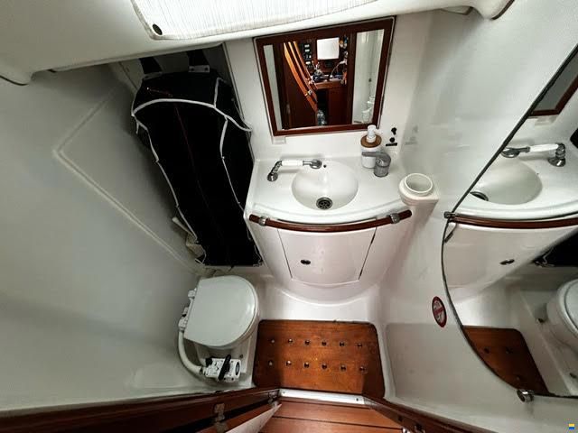 Beneteau Oceanis Clipper 411