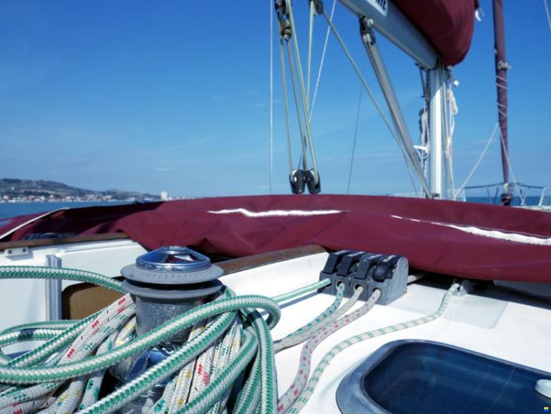 Beneteau Oceanis Clipper 411
