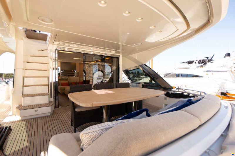 Monte Carlo Yachts 70