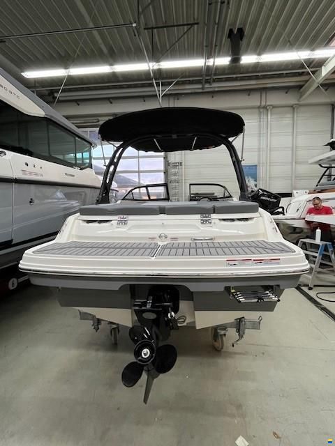 Bayliner VR 4 E