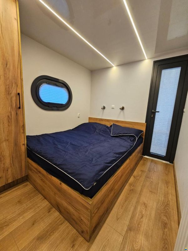 CampiBoat Campi 460 Ihr schwimmendes Zuhause Sauna