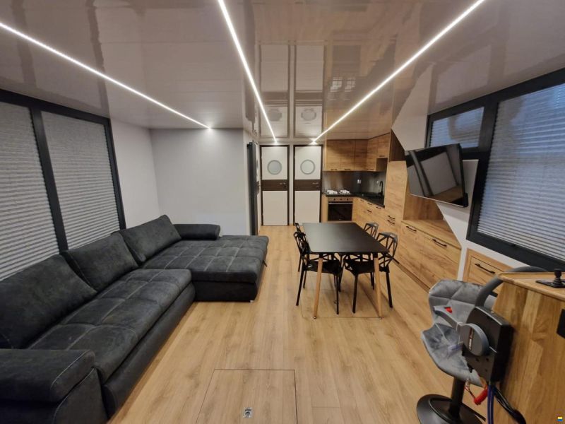 CampiBoat Campi 460 Ihr schwimmendes Zuhause Sauna