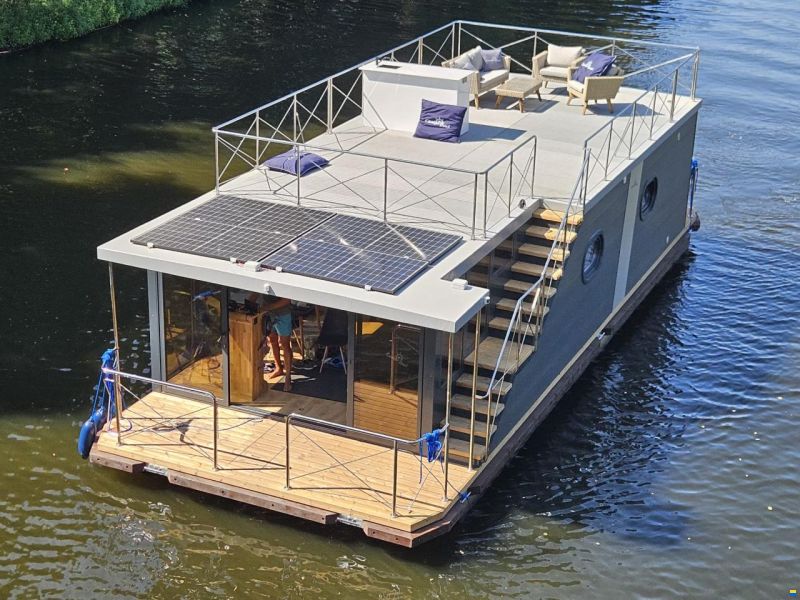 CampiBoat Campi 460 Ihr schwimmendes Zuhause Sauna