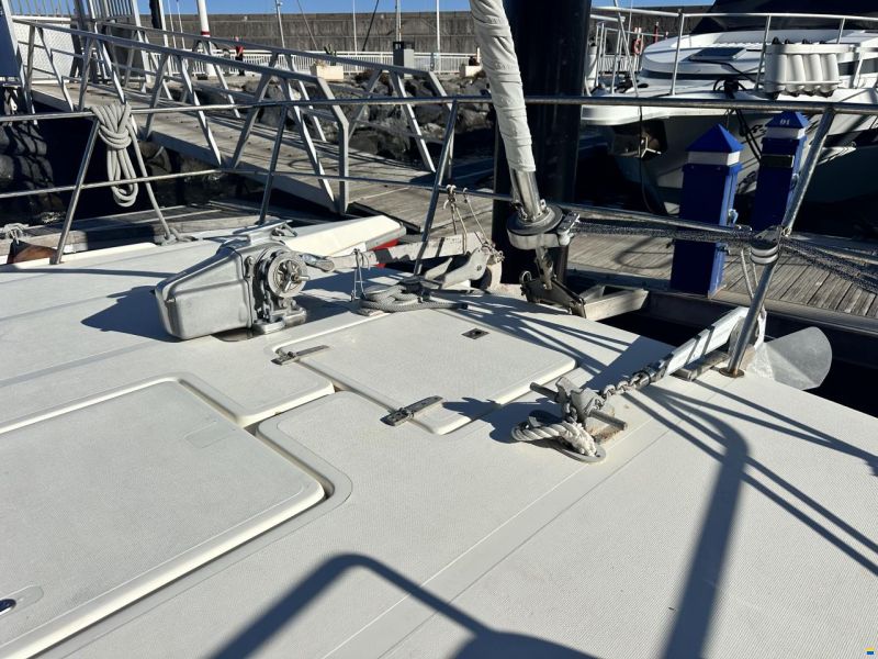 Prout Snowgoose 37