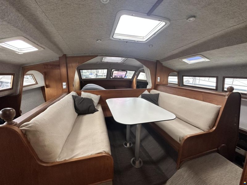 Prout Snowgoose 37