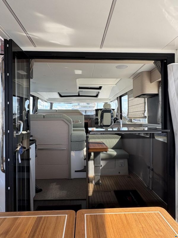 Nimbus 495 Flybridge