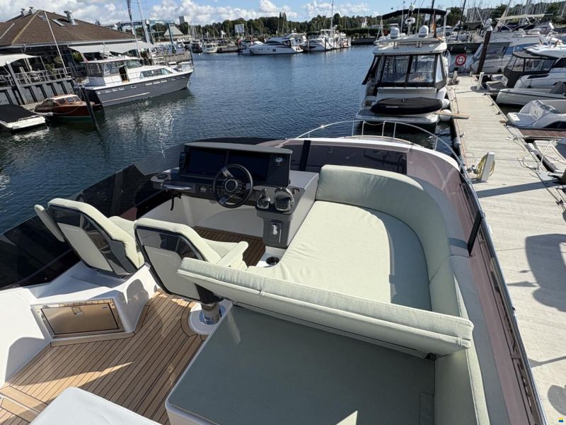 Nimbus 495 Flybridge