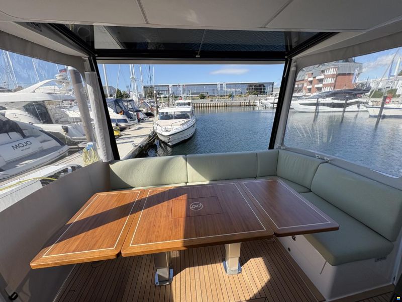 Nimbus 495 Flybridge