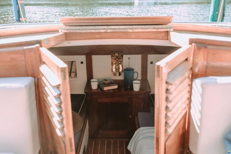Cammenga Zeitlose Motoryacht