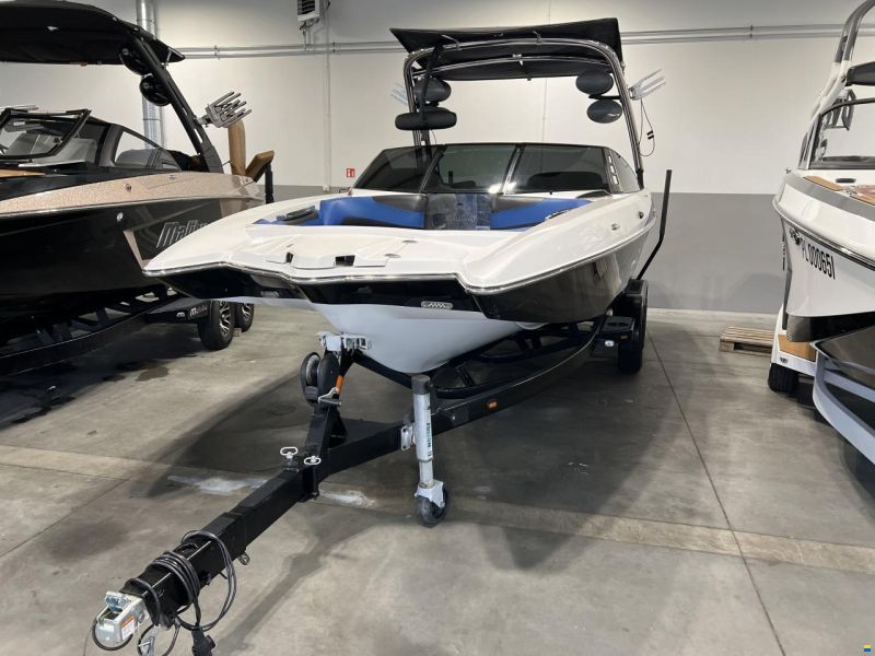 Malibu MXZ 22