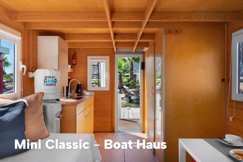 Boat Haus Mediterranean 6x3 Classic Hous