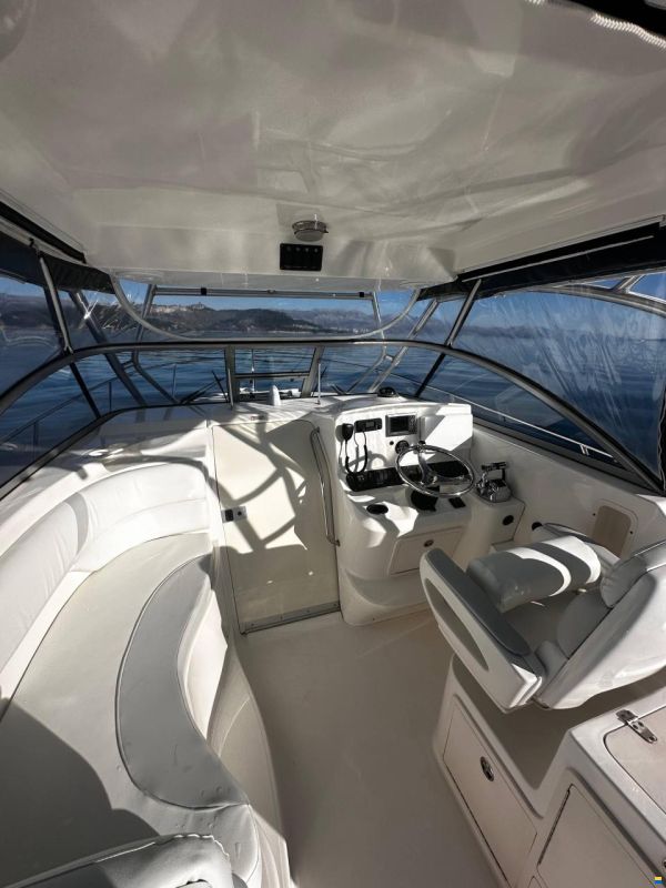 Boston Whaler 305 Conquest
