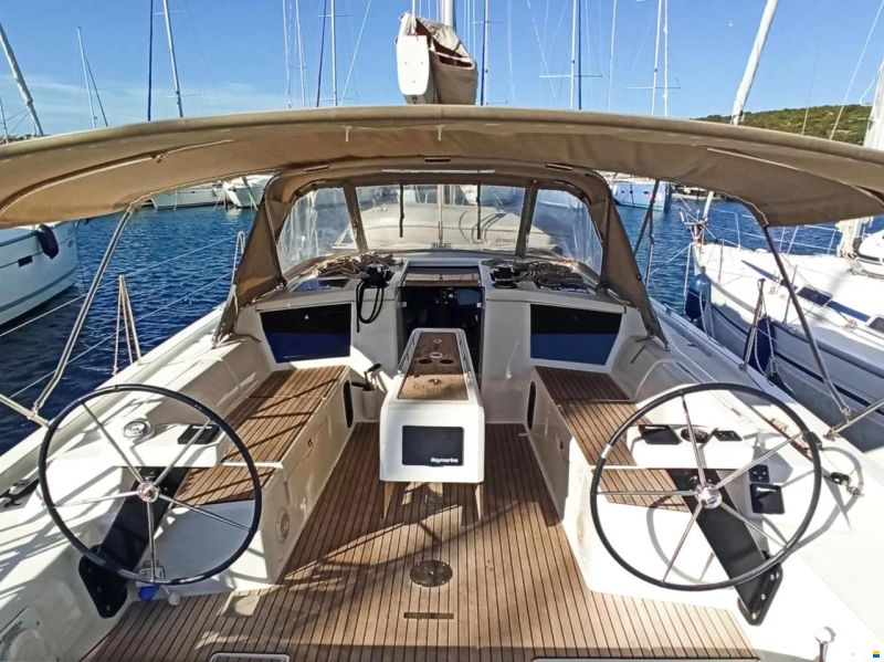 Dufour 430 Grand Large