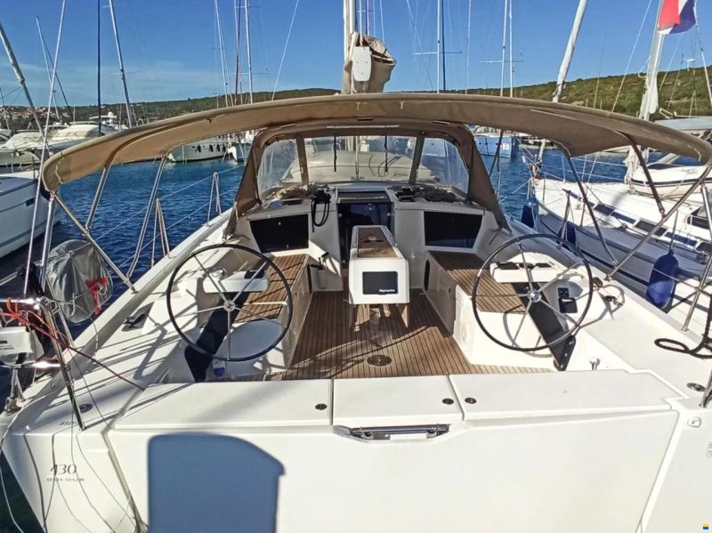 Dufour 430 Grand Large