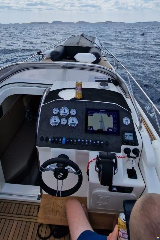 Nuova Jolly Prince 33 Sport Cabin
